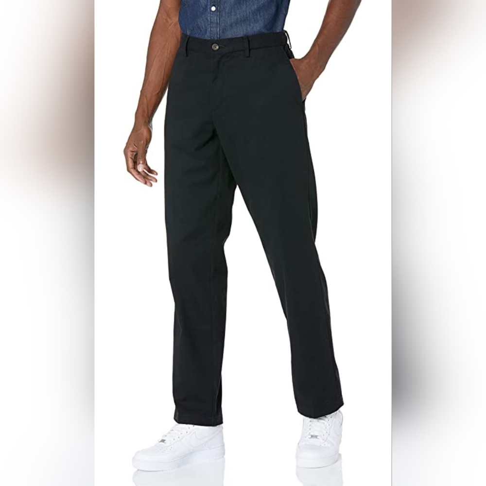 Amazon Essentials Men's Classic-Fit Wrinkle-Resist Flat-Front Chino  35x30 NWOT